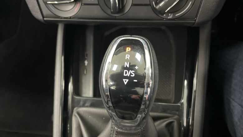 Skoda Kamiq 1.0 TSI 110 SE 5dr DSG Petrol Hatchback